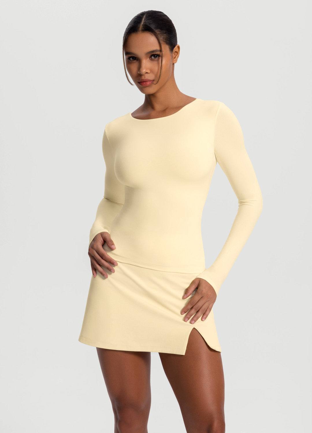Women's Open-Back Long Sleeve Top Lemon Meringue 2XL | BetterMe Store Women's Open-Back Long Sleeve Top Lemon Meringue 2XL | BetterMe Store