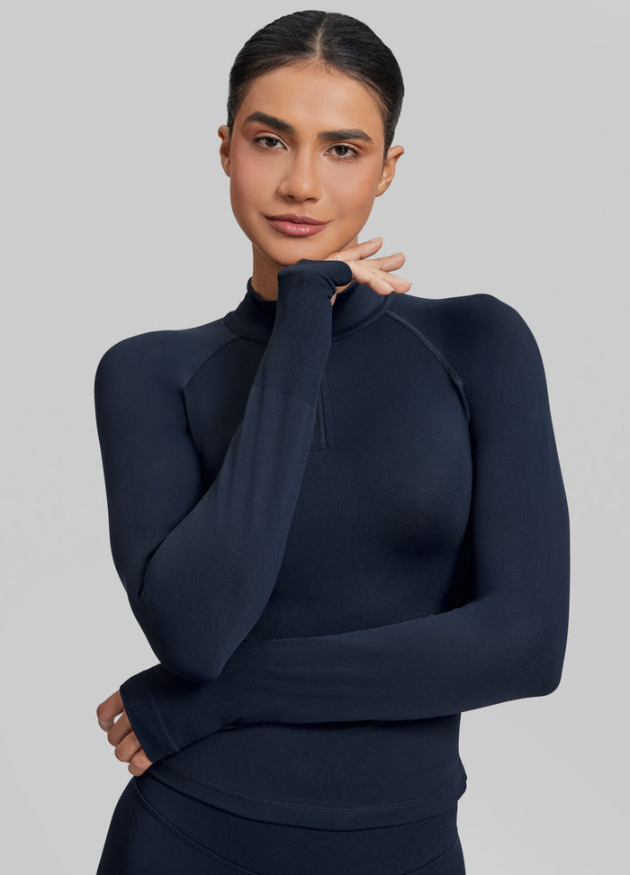 Ultrasculpt Longline Form-Fitting Seamless Thumb Hole Twill Knit Half-Zip Top