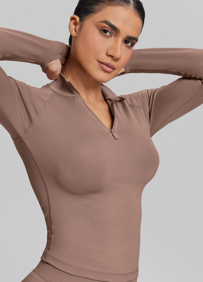 Ultrasculpt Longline Form-Fitting Seamless Thumb Hole Twill Knit Half-Zip Top