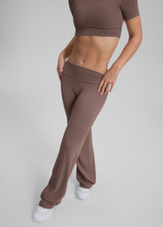 High-Rise Straight Leg Flowy Stretchy Soft Sweat-Wicking Bottoms