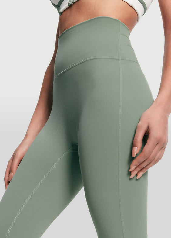 High-Waisted Foxy Flare Leggings