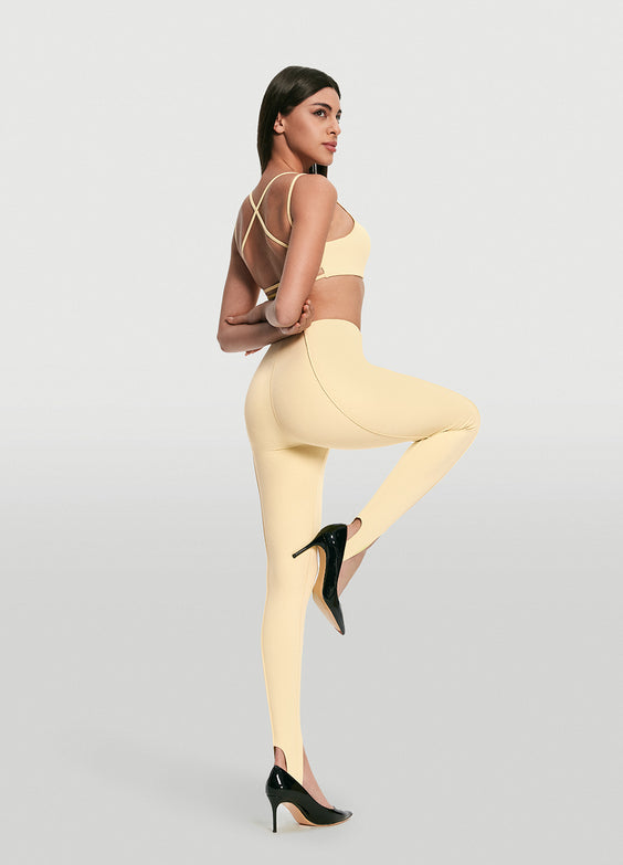 High-Waisted Stirrup