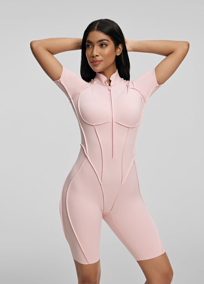 بدلة Catsuit القصيرة الأنيقة 