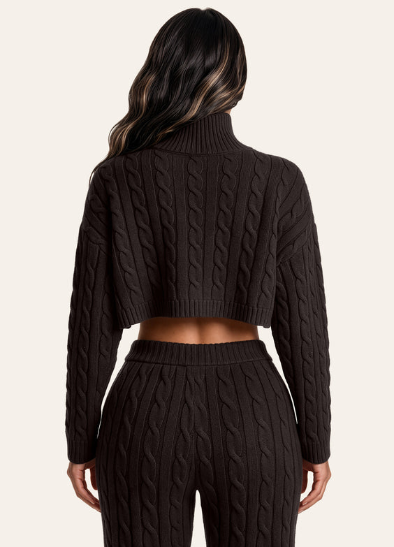 Maglione corto a trecce