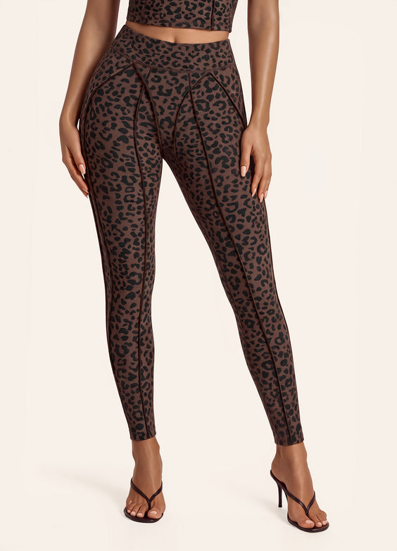 Chocolate Leopard Contour Stitch Leggings