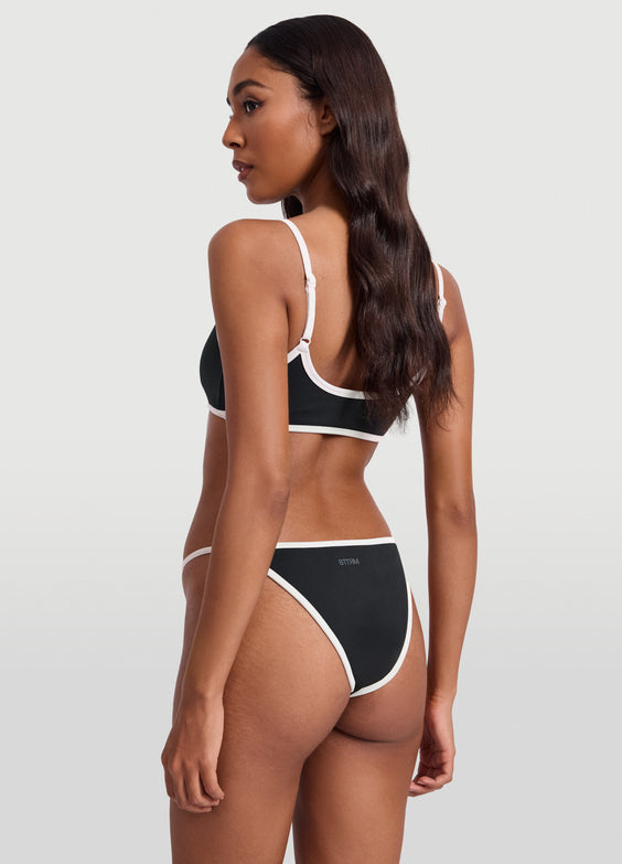 Low Waist V-Cut Briefs