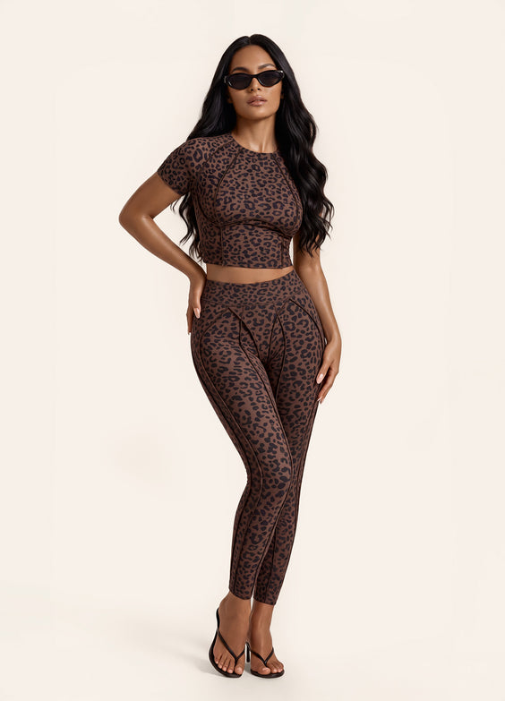 Chocolate Leopard Contour Stitch Leggings