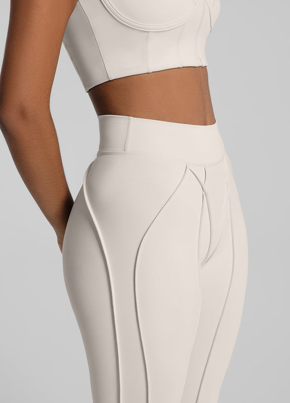 Legging com Costuras de Contorno  