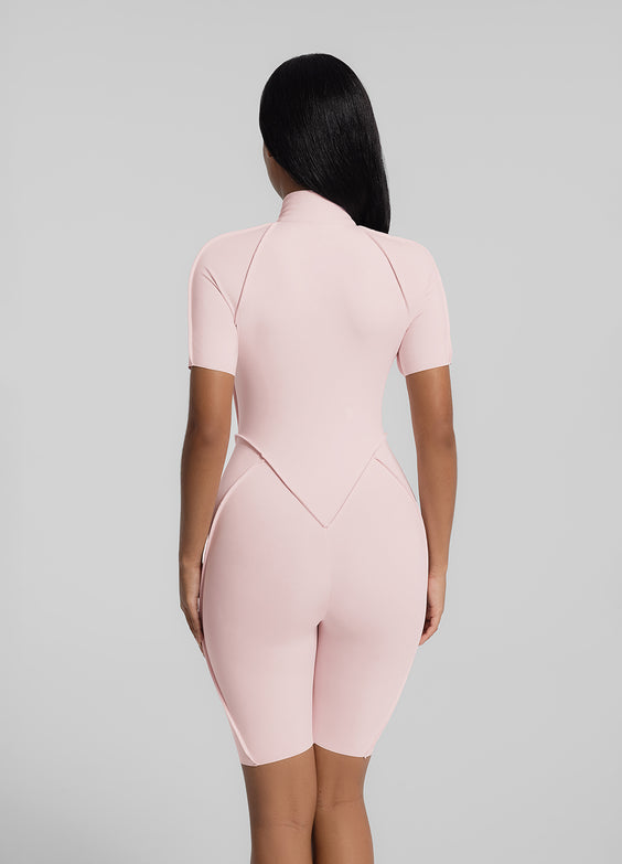 Catsuit Shorts עם עיצוב גב סגור