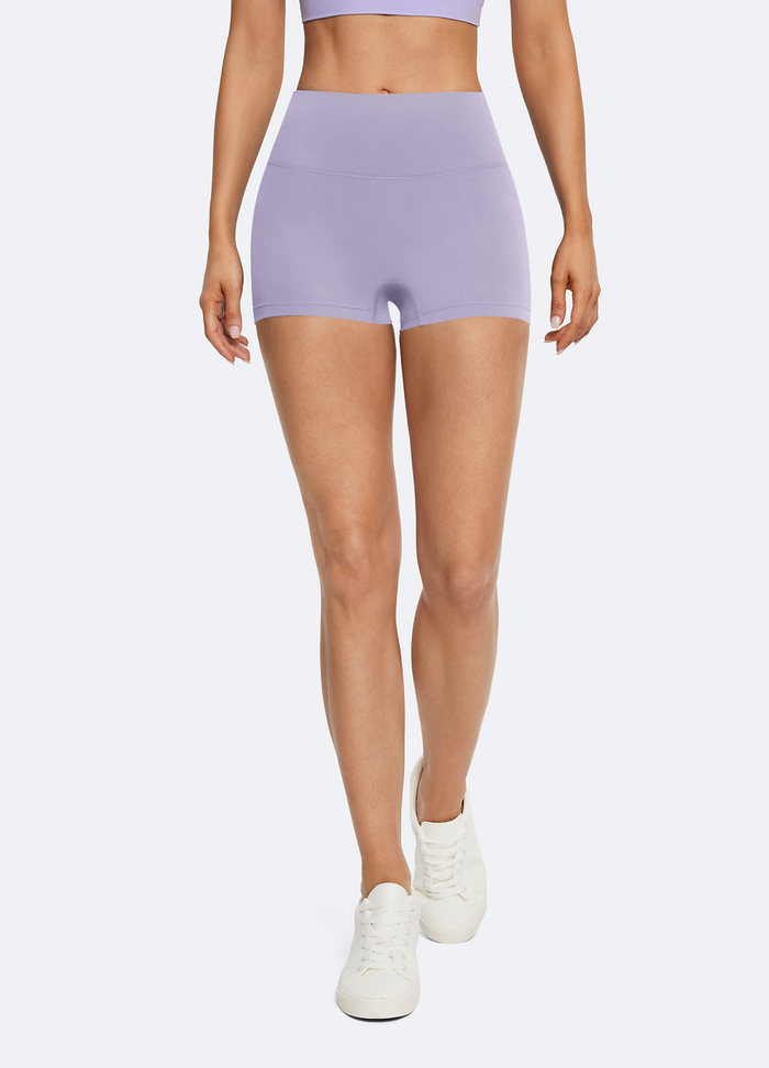 Micro-Shorts in Lavendel