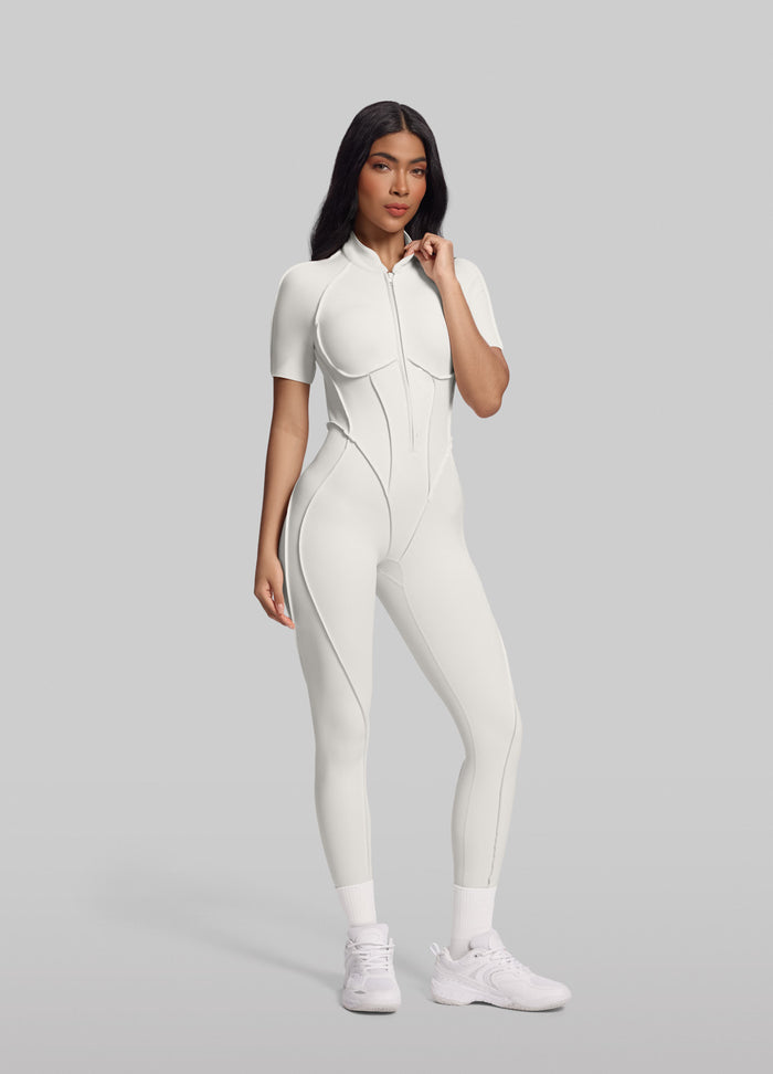 Macacão de Manga Curta e Corpo Inteiro