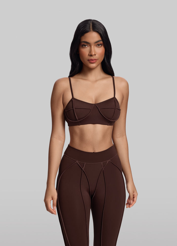 Bralette com Costuras de Contorno 