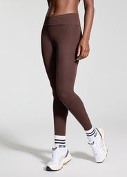 V-Cut Scrunch Leggings