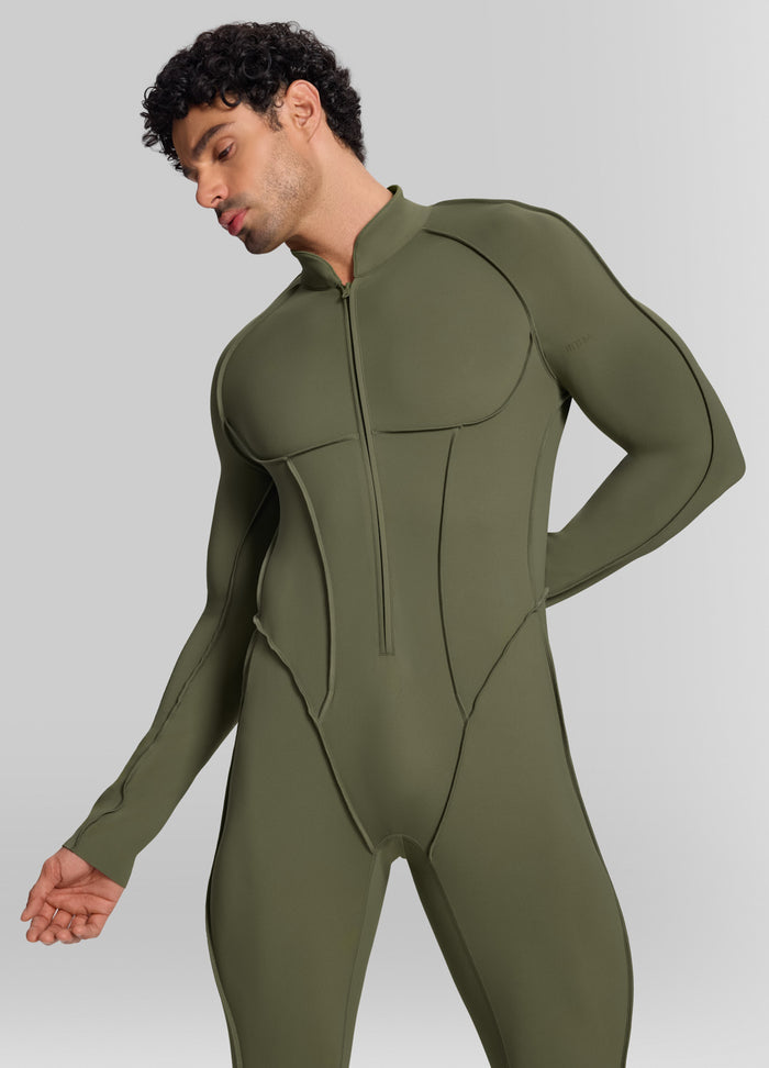 Closed-Back Herosuit