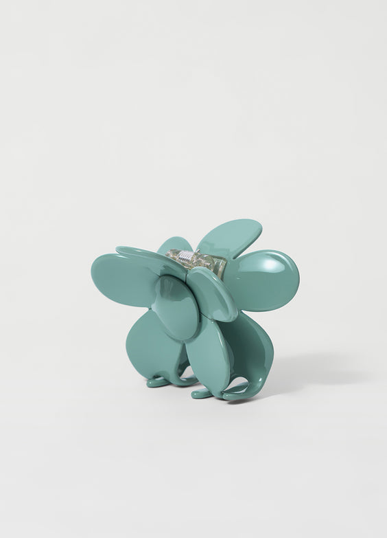 Flower-Shaped Hair Clip
