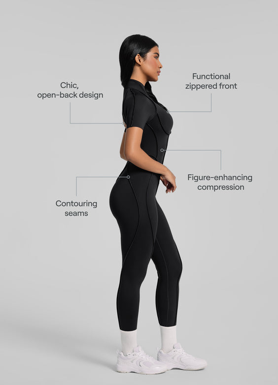 Kurzärmliger Catsuit in voller Länge