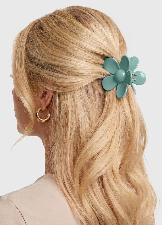 Flower-Shaped Hair Clip