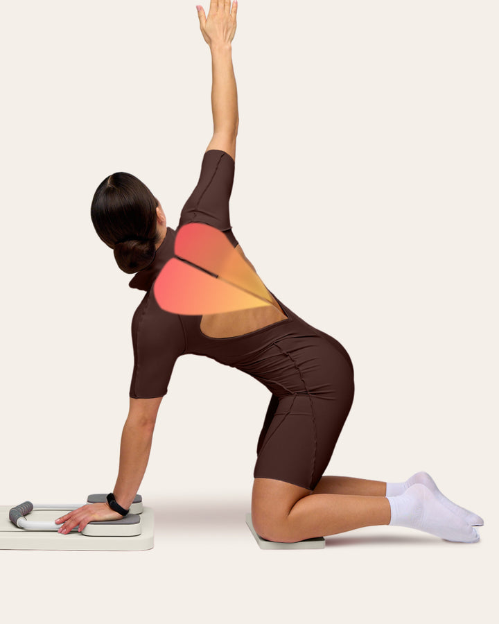 Kneeling open twist